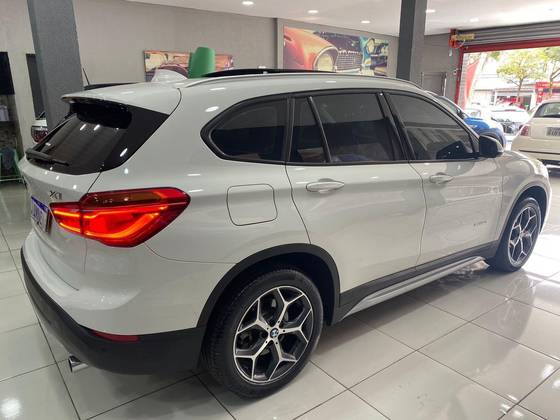 BMW X1 2.0 16V TURBO ACTIVEFLEX SDRIVE20I X-LINE 4P AUTOMÁTICO BMW X1 2.0 16V TURBO ACTIVEFLEX SDRIVE20I X-LINE 4P AUTOMÁTICO